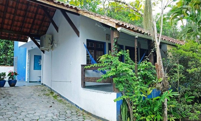 Camburi House | Bright Camburizinho: Oceanfront Paradise with Pool & More!