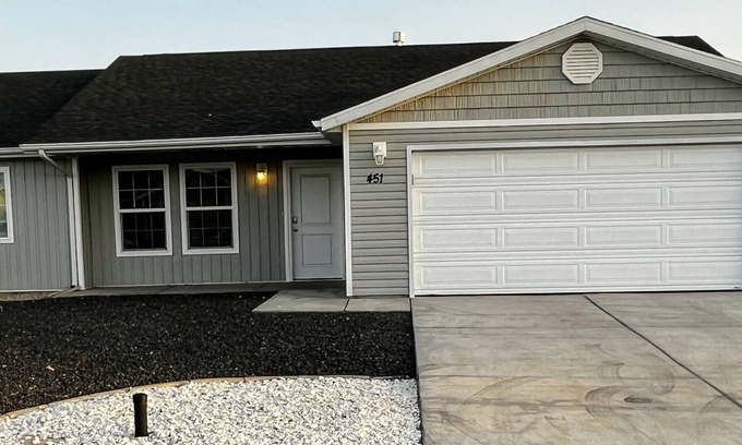 Cedar City House | Ideal for Short and Long Term Stays with Top Amenities