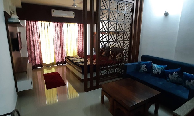 Noida Apartment | Convenient Fully Furnished Service Apartments for Short Stays