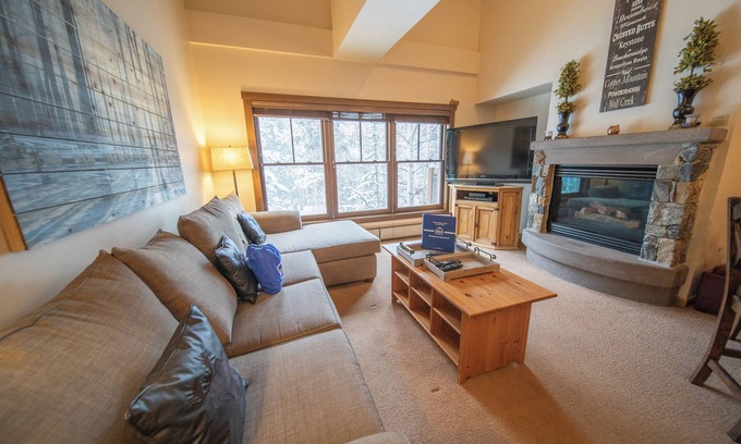 River Run Condo | Top Floor Condo in River Run Village - Guest Rated 10/10!