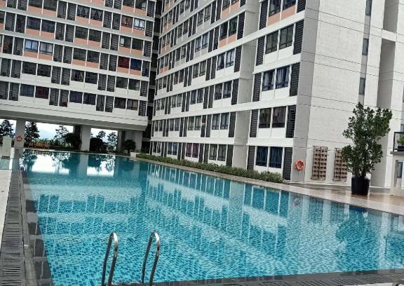 Sepang Apartment | Convenient ShortHotel with Pool near KLIA Sepang