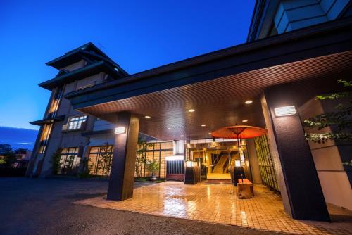 Tendo Hotel | Experience Shouhakutei Azumaso: Family-Friendly Retreat