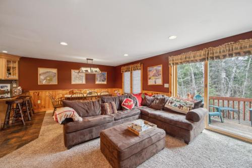 North Creek House | Showcase - 18N