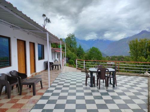 Guptkashi Hotel | Discover Shree Neelkanth Resort: Pet-Friendly Escape