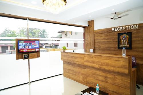 Udupi Hotel | Budget-Friendly Stay at Shree Swarna Comforts for Families