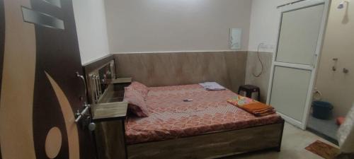 Vrindavan House | Budget-Friendly Shri Govind Bhawan: Pet & Child Friendly Stay