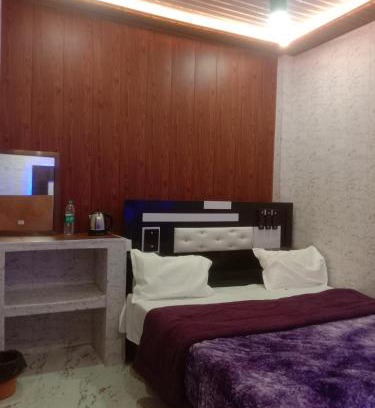 Faizabad Hotel | Shri Ram Nilayam