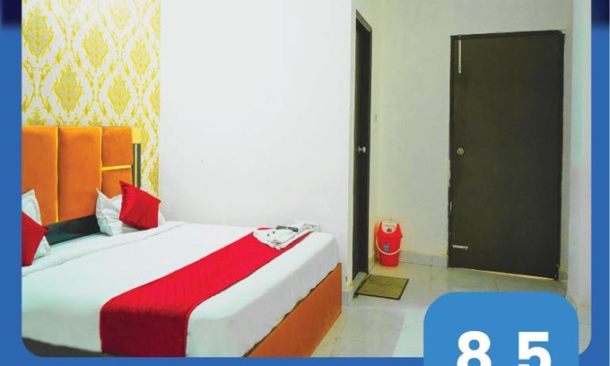 Sector 70 Hotel | Guest Rated 8/10 at Shubham Paradise, Noida - Family Friendly
