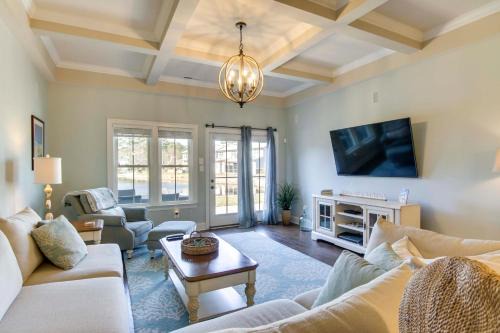 Ocean View House | Ocean View Retreat with Private Patio Near the Beach