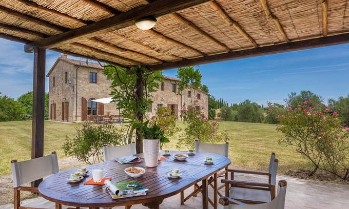 Cetona Villa | Discover Il Poderuccio 17: Family-Friendly Getaway