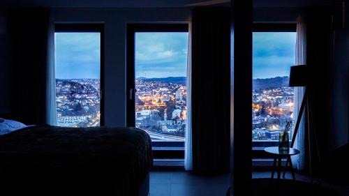 Siegen House | Comfortable SI-View Double Room with City Views