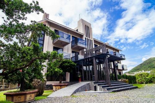Sail Rock Beach House | Pet-Friendly Siangge Chuanfan Rock Resort with Ocean Views