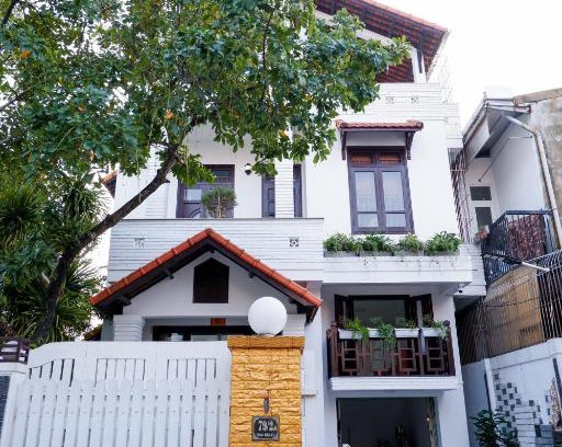 Hue Apartment | Exceptional Stay at Sibling House: Pet-Friendly & Family-Ready