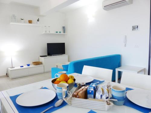 Casuzze Apartment | Pet-Friendly Getaway at Siciliacasevacanze - Ulivi
