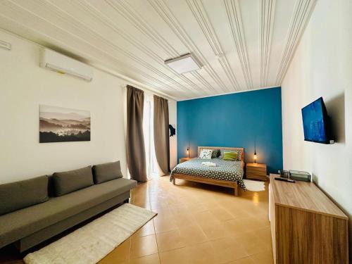 Borgo-Sanzio Apartment | Cozy Sicilian Vibes House in Centro - 4-Star Family Haven