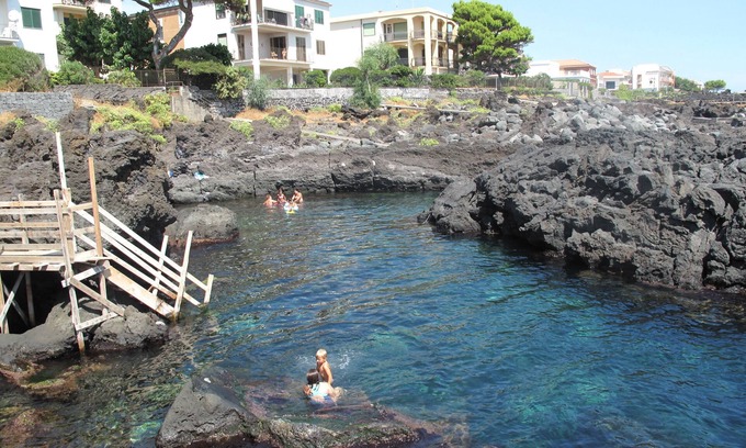 Stazzo Apartment | Bright Oceanfront Apartment in Sicily for Year-Round Getaways