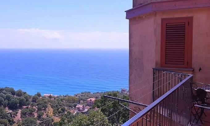 Marina di Pisciotta House | Relax in Sicily on the Gulf of Palinuro with Kitchen Amenities
