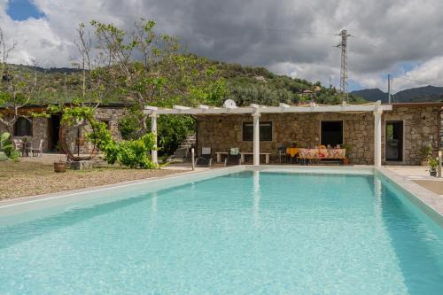 Mitogio Villa | Ideal Sicily Stone Cottage with Oceanfront Pool & Breakfast