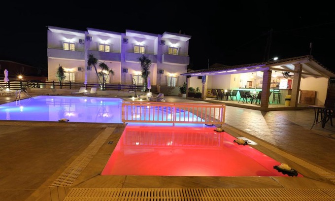 Sidari Apartment | Relax at Sidari Vibes Aparthotel with Oceanfront Pool Access