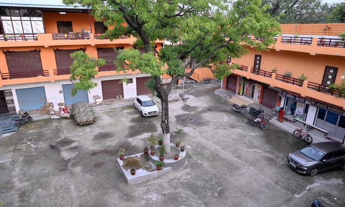 Motihari Hotel | Discover Siddhi Vinayak Hotel & Banquet for Budget Travelers