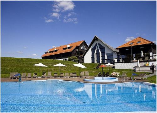 Gorlo Resort | Discover Siedlisko Morena: Beachfront Oasis with Private Pool