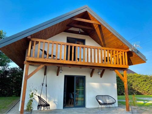 Ostrow Wielki House | Explore Siedlisko nad Jeziorakiem: Pet-Friendly Retreat
