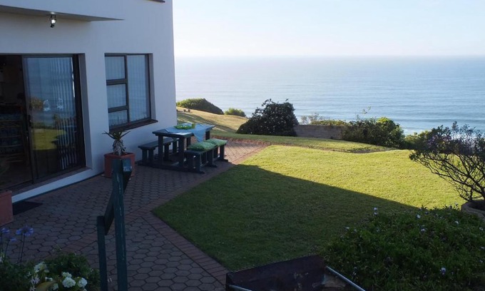 Dana Bay Apartment | Oceanfront Sieniesee: Guest Rated 9.4 with Ocean Views