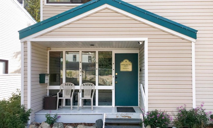 Taos Ski Valley Hotel | Unforgettable Family Retreat at Sierra Del Sol 5