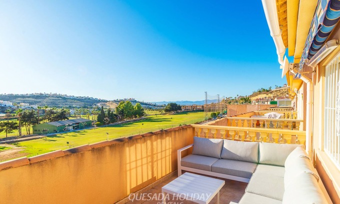 Rojales Apartment | Premier Sierra Gredos Apartment with Golf Course Views