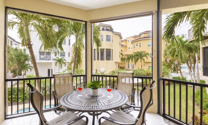 Siesta Key Villa | Elegant Siesta Key Villa with Ocean View & Private Pool