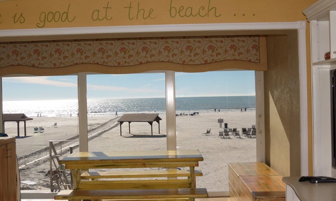 Siesta Key Condo | Beachfront Condo at Siesta Key: Guest Rated 10/10 Stay!