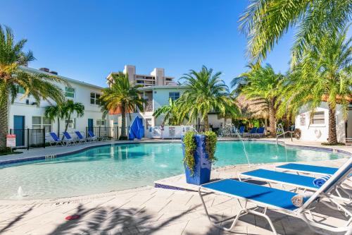 Siesta Key Village Villa | Relaxing Siesta Key Beach Resort with Oceanfront Views