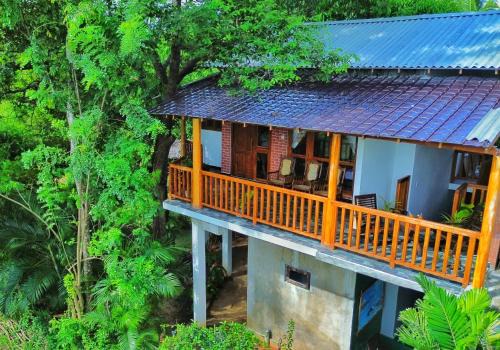 Sigiriya Villa | Pet-Friendly Sigiri Dilu Villa: Rated 9.5 with Hot Tub