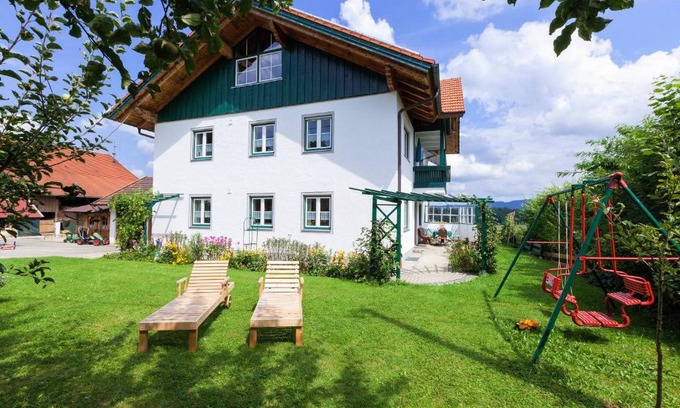 Laufen House | Experience Siglbauernhof: Pet-Friendly Oceanfront Retreat