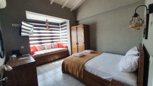 Hacımemis Hotel | Signature Alaçatı: Oceanfront Oasis with Pet-Friendly Perks
