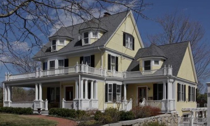 Hingham House | Family-Friendly Victorian with Spa, Pool & Ocean Views