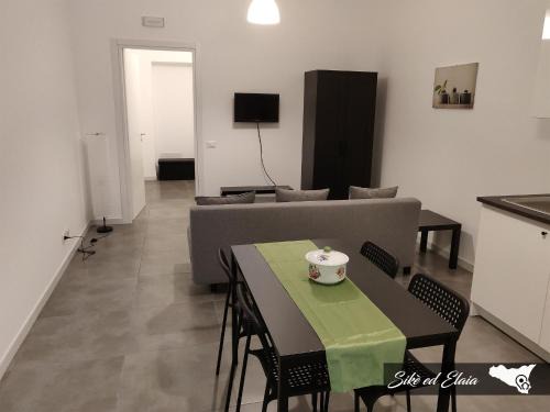 Ragusa Apartment | Family-Friendly Retreat at Sikè ed Elaia - Rated 9.4/10