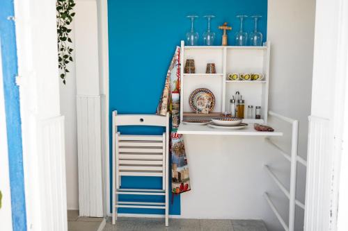 Brucoli House | Discover Sikelia Home: Oceanfront Retreat with Cozy Amenities