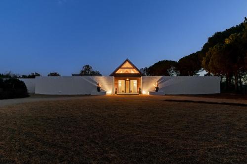 Grandola Villa | Relax at Silencio-Melides with Ocean View & Pool Access