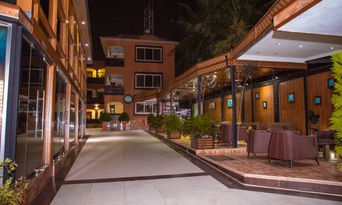 Abelemkpe Hotel | Top-Rated Silicon Lodge: Family-Friendly with Spa & Dining