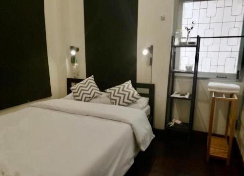 Silom Hostel | Affordable Silom Rainbow Dreamcatcher Hostel with Kitchen