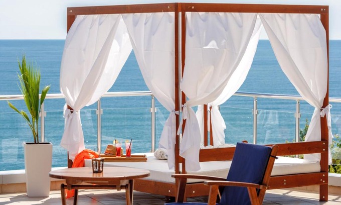 Byala Apartment | Discover Silver Beach Apart Complex: Oceanfront Family Retreat