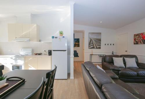 Bright House | Ideal Family Getaway at Silver Birches Holiday Village