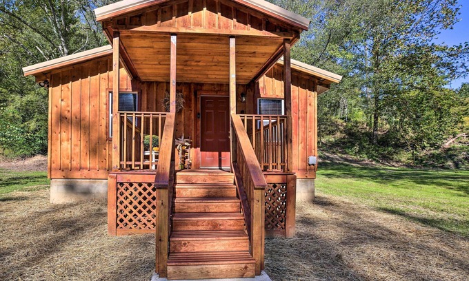 Beattyville Cabin | Silver Creek Cabin: Family-Friendly Retreat Near Hiking Trails