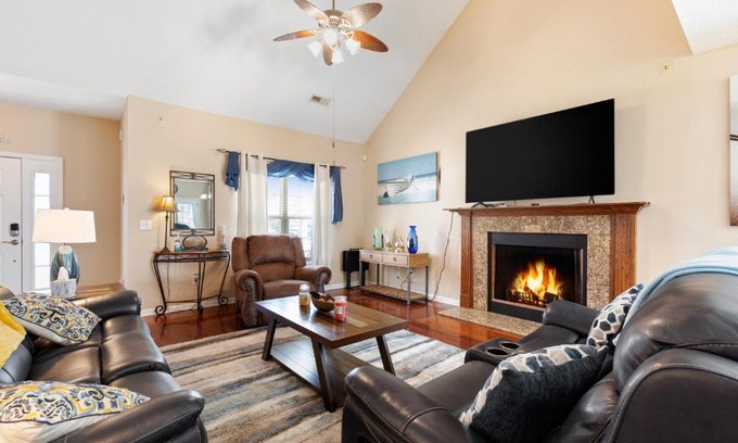 Socastee House | Family-Friendly Getaway at Silver Fox Landing with Pool