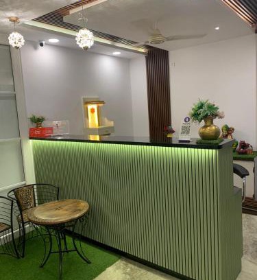 Nagpur Hotel | Discover Silver Key Suites: Pet-Friendly with Dining Options
