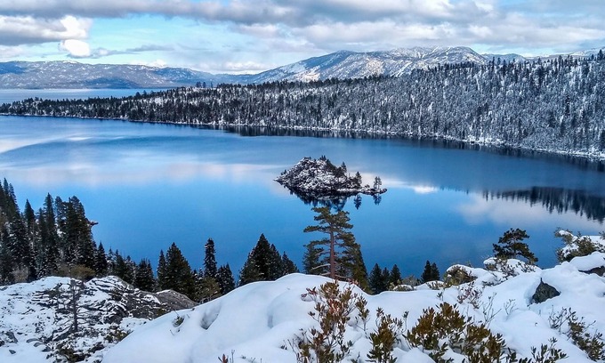 Y Area House | Relax at Silver Pines: Ski & Summer Retreat with Spa