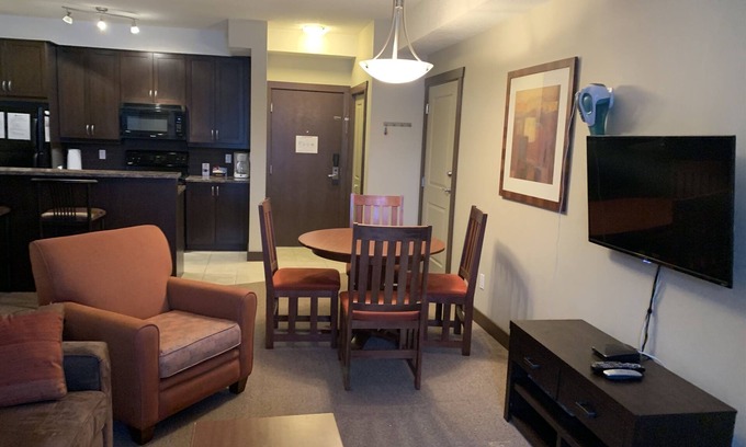 East Kootenay Condo | Experience Silver Rock Condos: Hot Tub & Indoor Pool Awaits