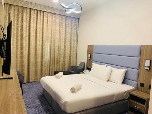 Al Sabkha Hotel | Family-Friendly Comfort at Silver Sand Hotel Awaits You