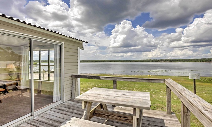 Silver Springs Cabin | Lakefront Silver Springs Cabin with Deck & Family Amenities